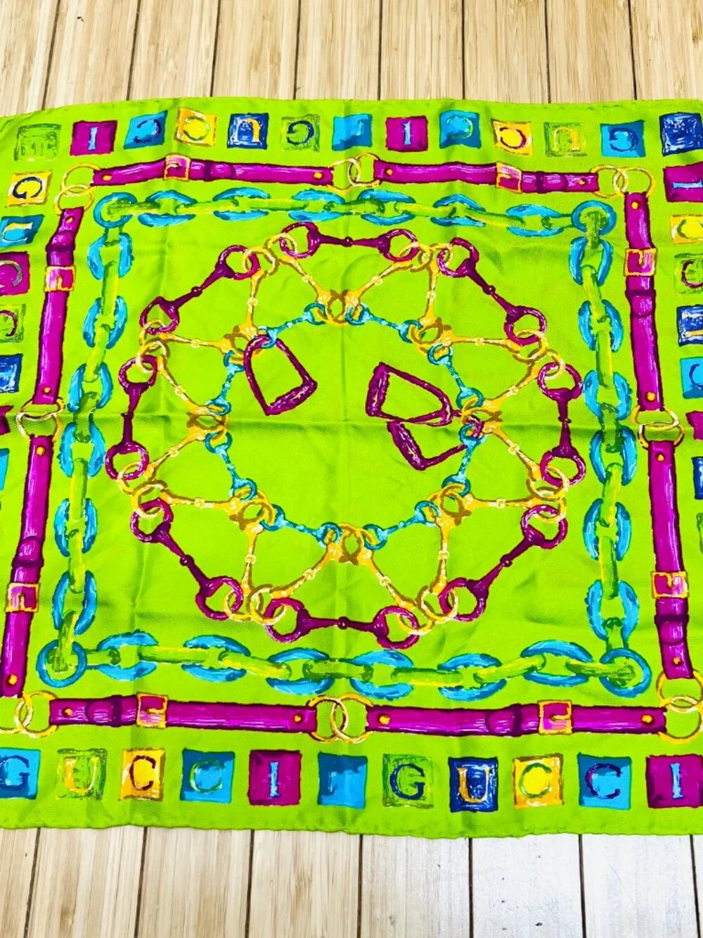 Gucci 100% Mini Scarf-Neckerchief 17